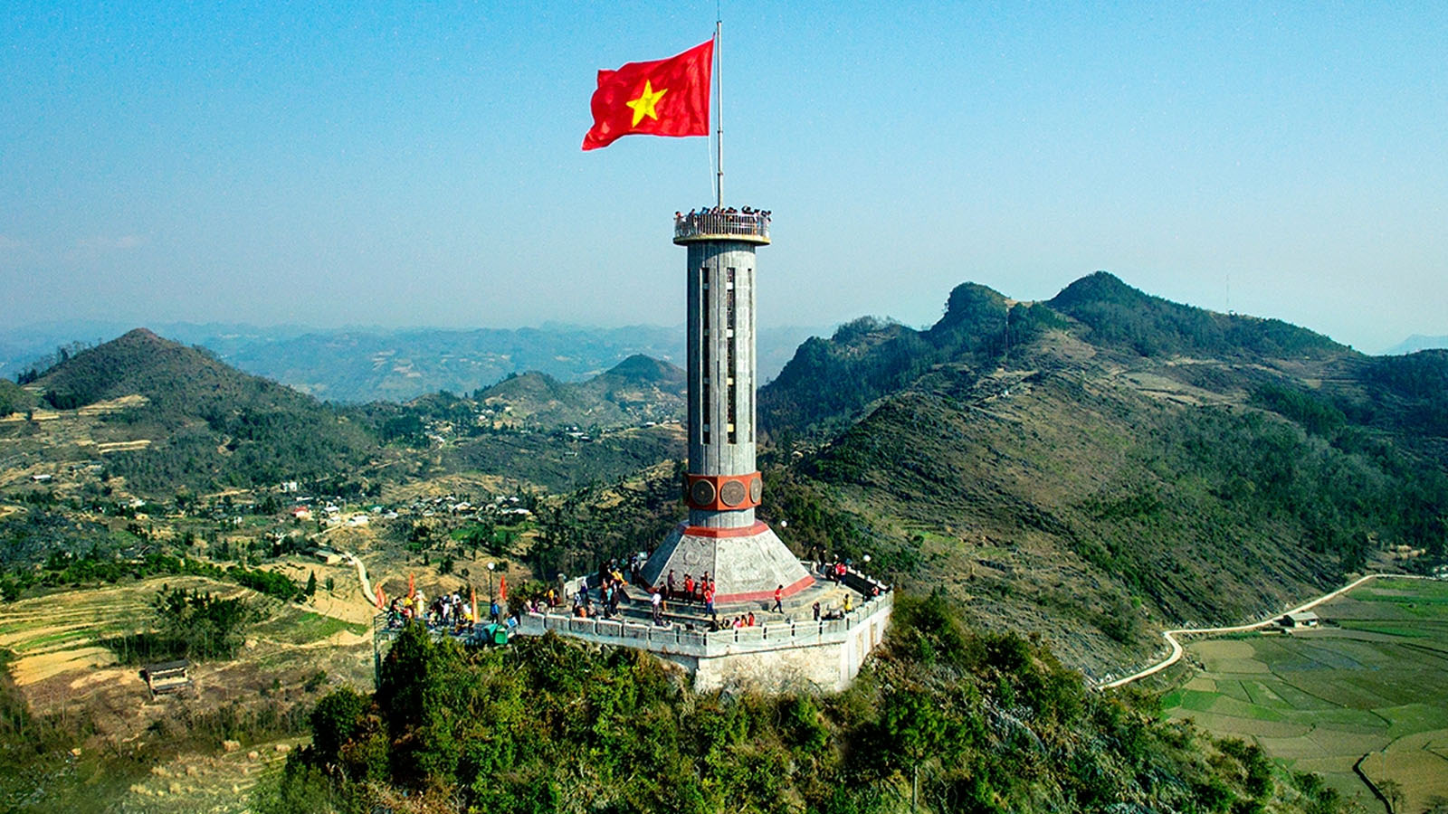 Hà Giang - Lũng Cú - Sông Nho Quế - Thác Bản Giốc - Động Ngườm Ngao - Pác Bó - Hồ Ba Bể 5 ngày 4 đêm
