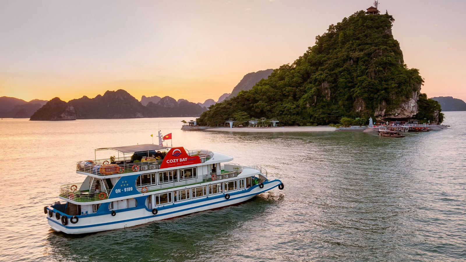Thăm Vịnh Hạ Long 1 Ngày (6 tiếng) - Cozy Bay Premium Cruise 5*
