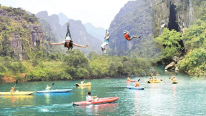 Động Phong Nha – Công Viên Ozo Treetop 1 Ngày