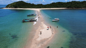 Tham Quan 3 Đảo Cô Tô Bằng Tàu Gỗ - 1 Ngày