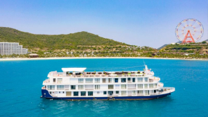 THƯỞNG THỨC HOÀNG HÔN  TRÊN VỊNH NHA TRANG