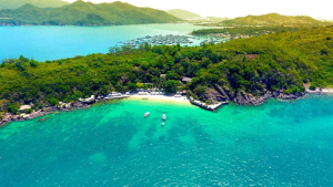 DU NGOẠN ĐẢO MINI BEACH – LÀNG CHÀI – HÒN TẰM 1 NGÀY